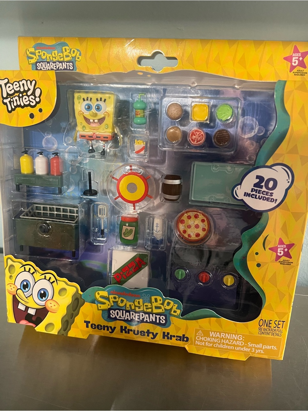 Nickelodeon SpongeBob Teeny Krusty Krab Playset - Yellow, Red, Green, Blue